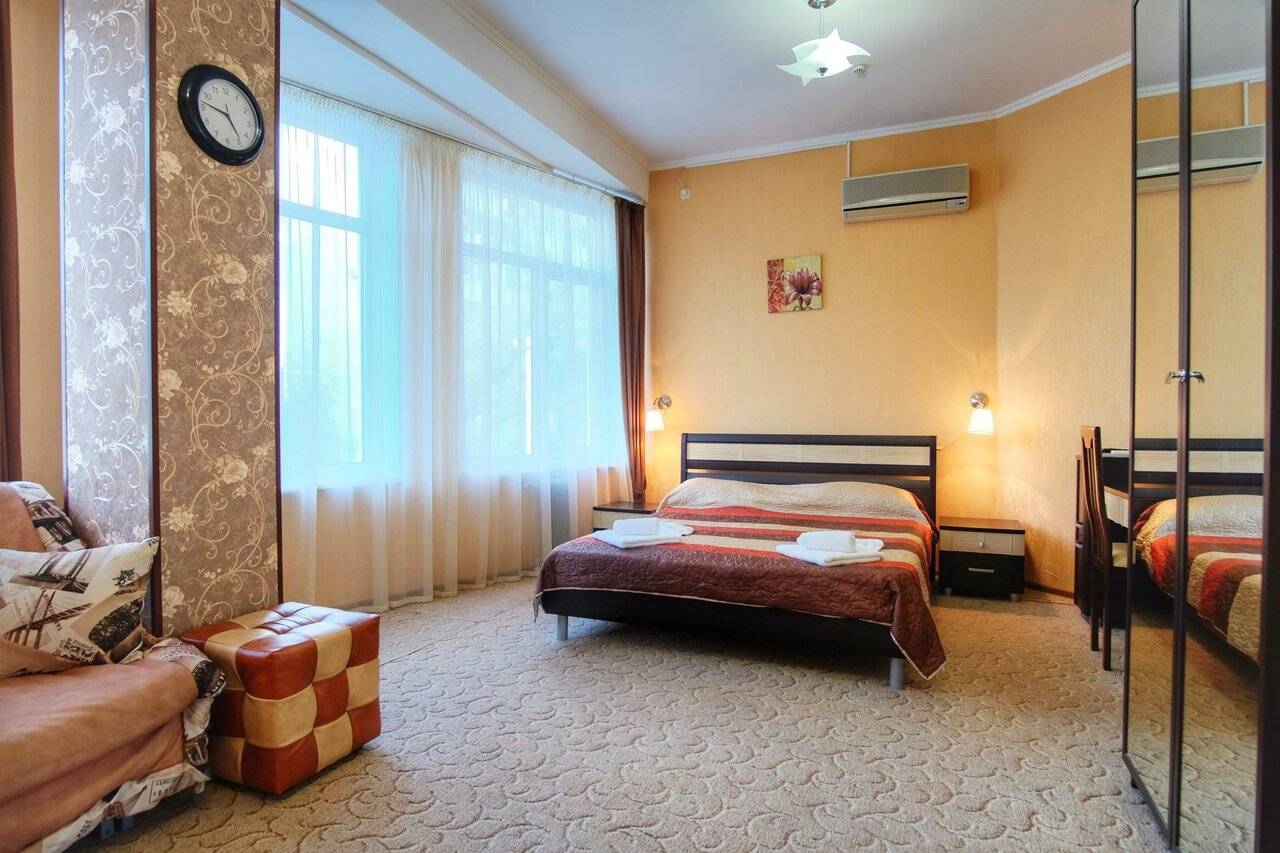 Номер студия с 1 двуспальной кроватью